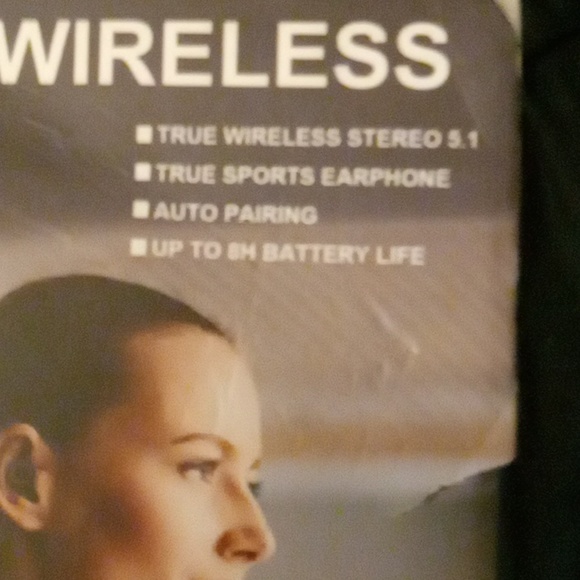 Kingcentron wireless Bluetooth ear buds NewInBox. - Picture 3 of 7